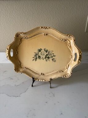 Vintage Florentine  Tray Scalloped Edges